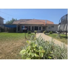 1-etažna kuća na prodaju, Misa, 299.990€, 139m², plac 8,42 Ara.