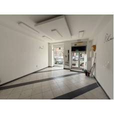 Lokal za izdavanje, Centar, 550€, 67m²