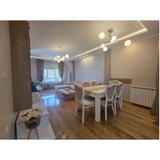 Lux - Trosoban stan za izdavanje, Centar, 800€, 84m²