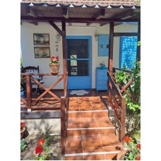Devojački Bunar, Vikendica od 75m² na 20,36 Ari placa