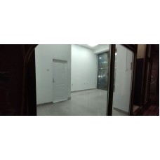Lokal za izdavanje, Centar, 180€, 22m²
