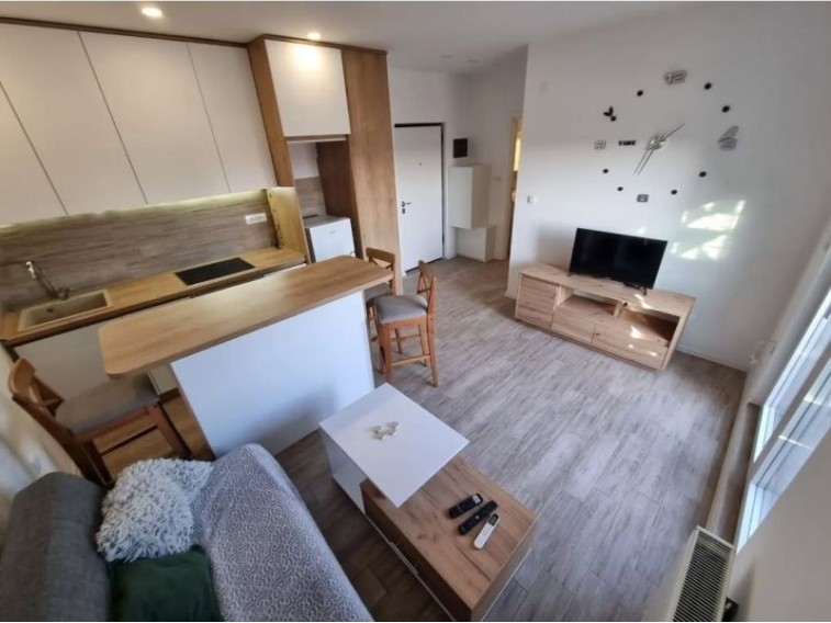 Jednosoban stan za izdavanje, Tesla, 400€, 39m²