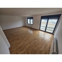 Troiposoban stan na prodaju, Centar, 166.500€, 111m²