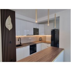 Dvoiposoban stan 70m²  sa pogledom na Narodnu baštu.