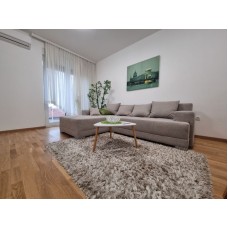* IZDAT * Jednoiposoban stan za izdavanje, Centar, 400€, 45m²